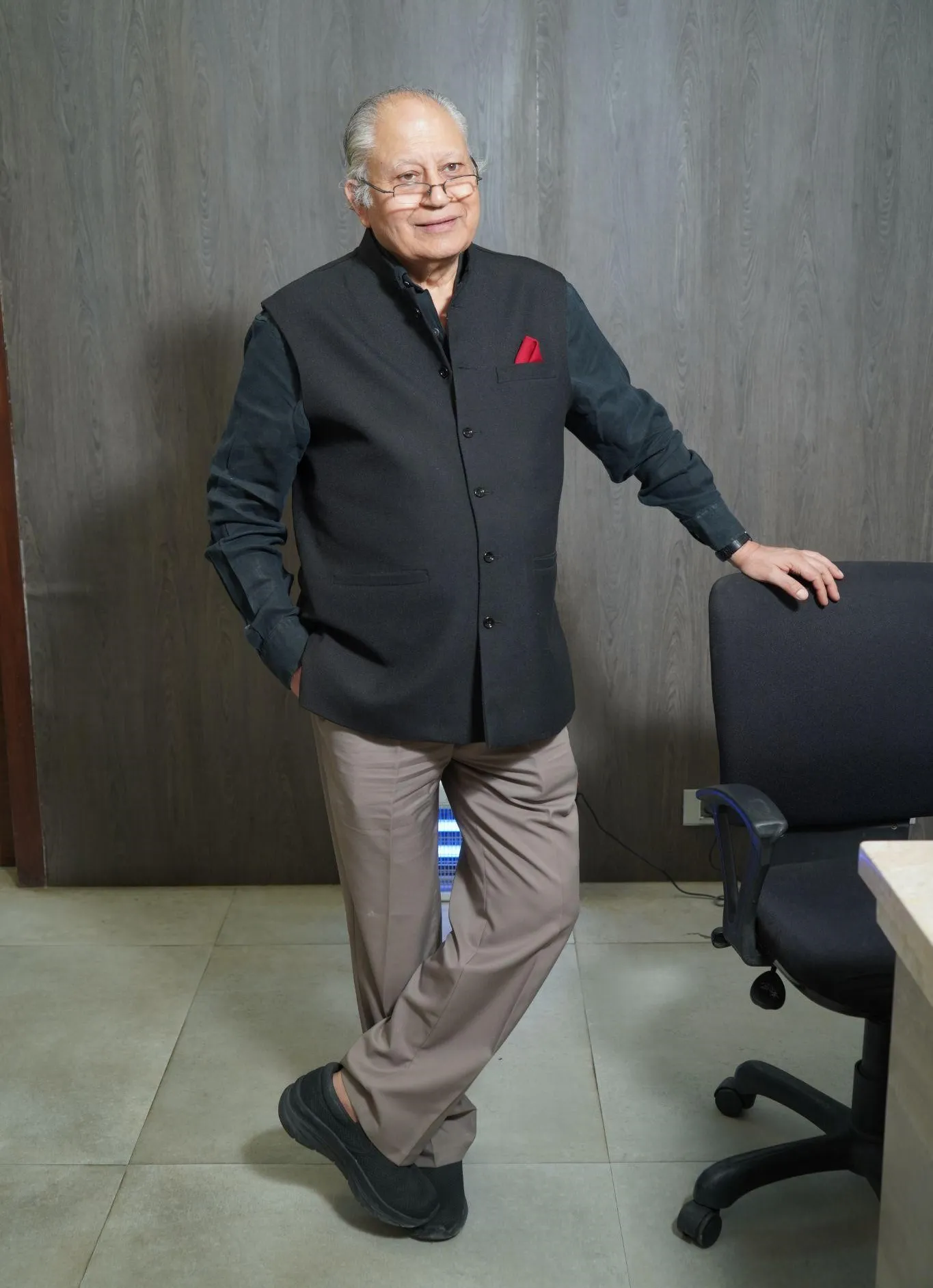 Mr. Shiv Khera